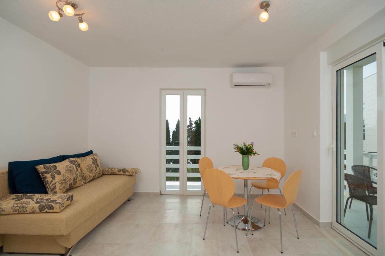 Apartmani Dana Trogir Exterior photo